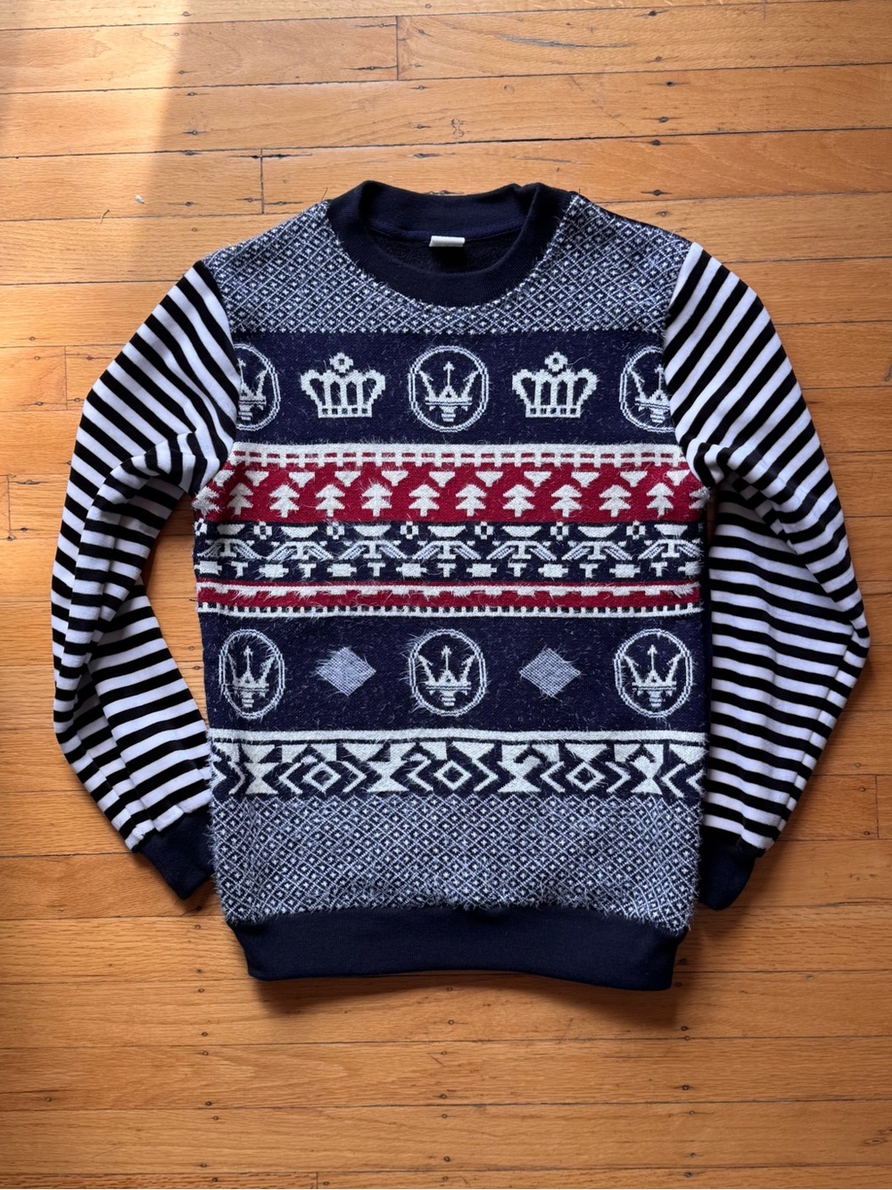 W.P.W. Wanpiwa Nordic Crown Stripe Plush Sweater XS S